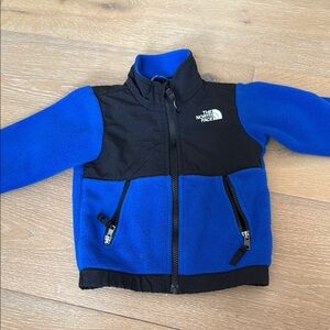 The North Face Denali Black and Blue Kids' Fleece Jacket